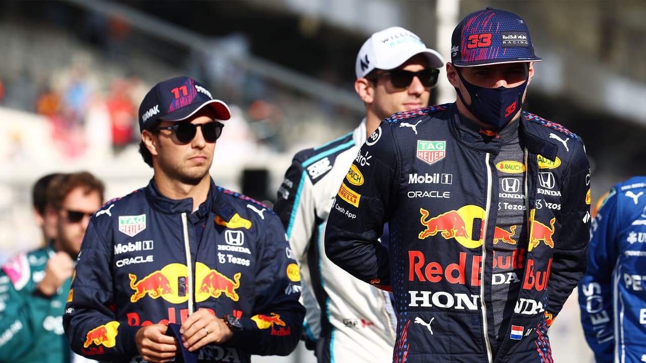 Verstappen en plena carrera: "Checo es una leyenda"