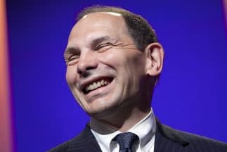 Robert McDonald, la elección de Obama para Asuntos de Veteranos