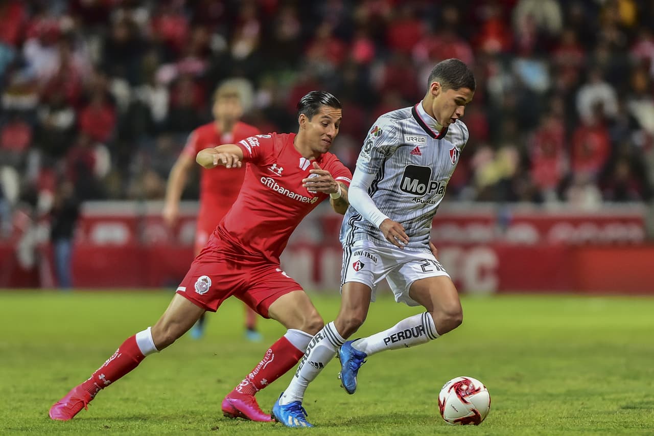 Estrada (17’) abrió el marcador para los locales. Correa (28’) y Conti (49’) dieron la vuelta al partido y Diego Rigonato (77´) empató el encuentro. Lorenzo Reyes de Atlas falló en la tanda de penales.