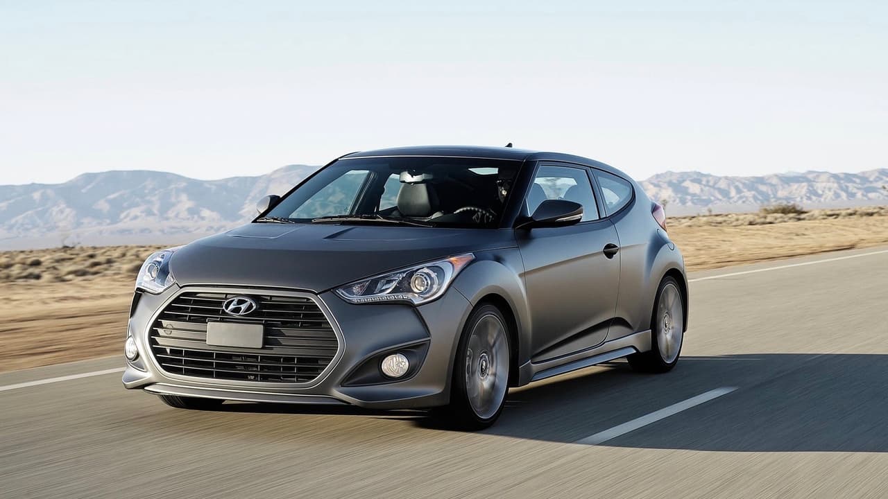 <h3 class="cms-h3-H3">10. Hyundai Veloster Turbo</h3>
<br>El peculiar compacto deportivo de tres puertas de Hyundai, es un auto atractivo, práctico y divertido de manejar. La gente lo sabe por lo que las unidades usadas de este modelo solo tardan 
<b>36 días </b>en ser vendidas.
