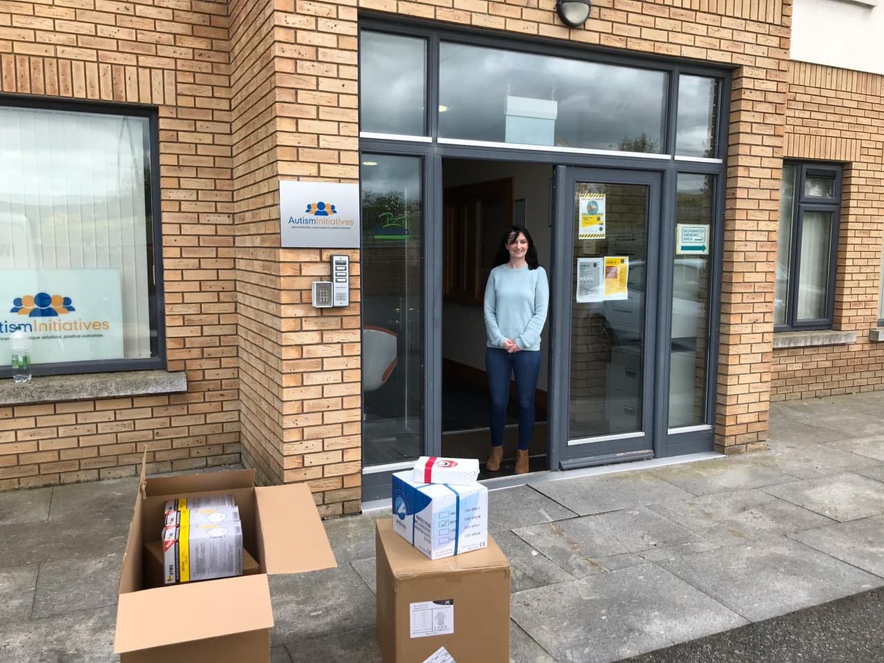 Así se hacen las entregas de material.