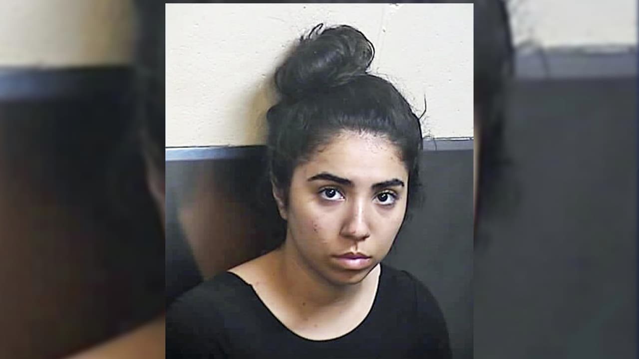 Acusan a mujer de conducir presuntamente ebria y causar accidente mortal en Fresno