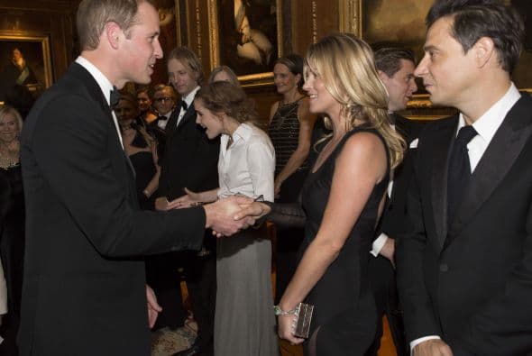 Ella se quedó en casa cuidando al pequeño George. Mira aquí lo último en chismes.