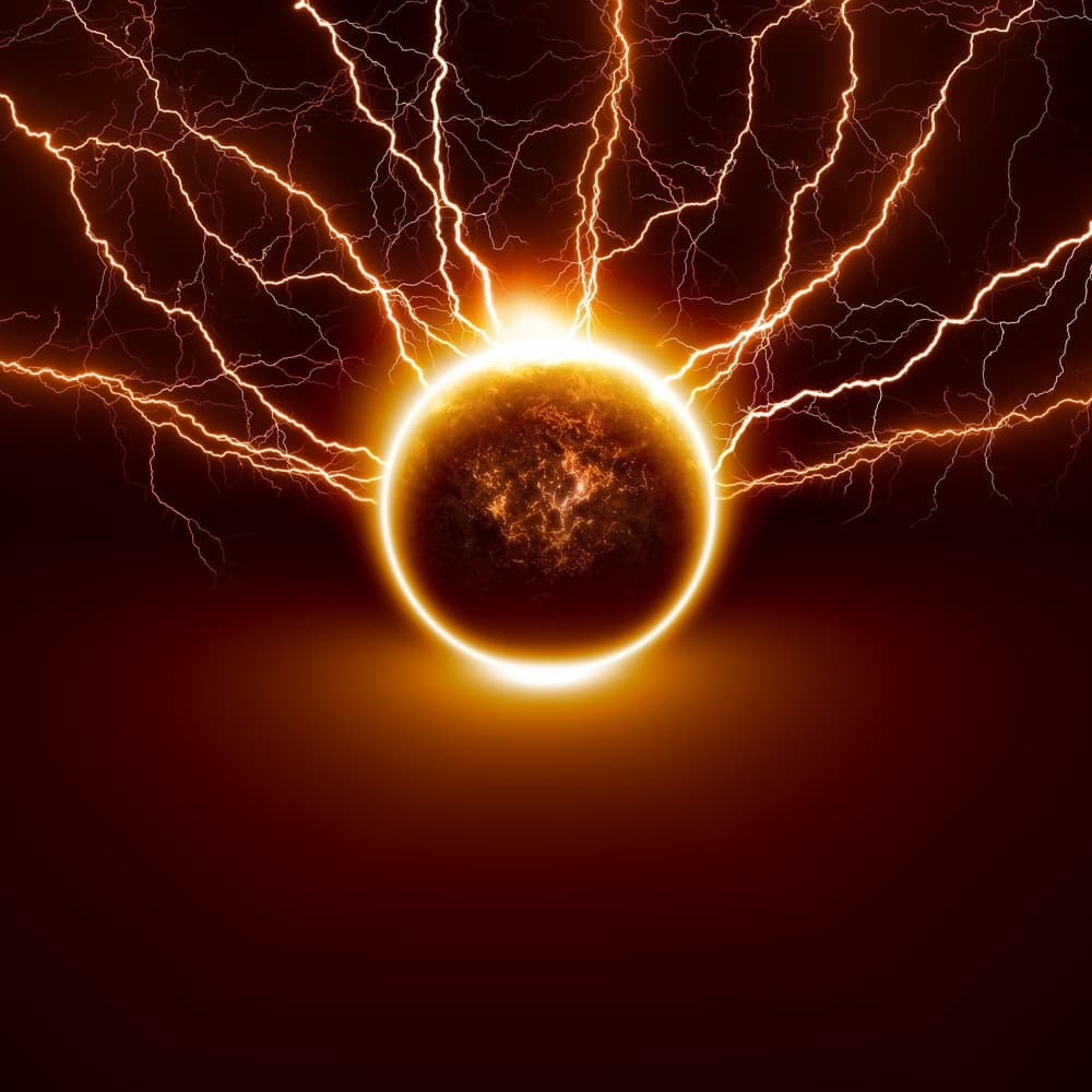 Por supuesto, la denominación de Plutón por la Asociación Internacional de Astrólogos solamente cambió el nombre y clasificación, pero no la ubicación del planeta, ni su influencia sobre los demás signos zodiacales, pues se quedó donde estaba, solo con otro nombre, y en vez de ser el planeta más alejado del Sol en nuestro Sistema Solar, pasó a ser un planetoide, ocupando entonces Neptuno ese lugar.