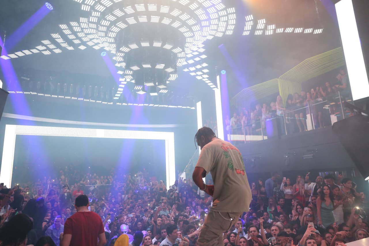 Sin embargo, en esa emoción descontrolada uno de sus fans quedó parapléjico en 2017, durante su concierto en Manhattan, Nueva York.