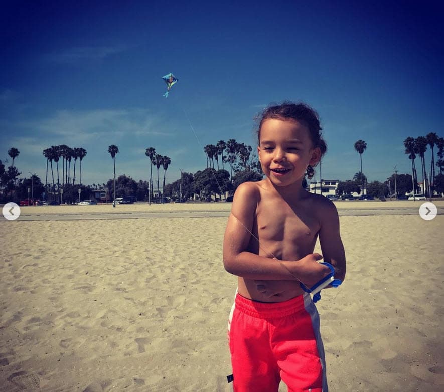 Esperan vestirse con pijamas a juego y atuendos navideños así como ver películas. 
<br>