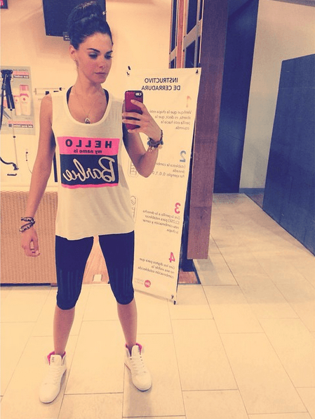 ¡Se ve que se ejercita muy bien!