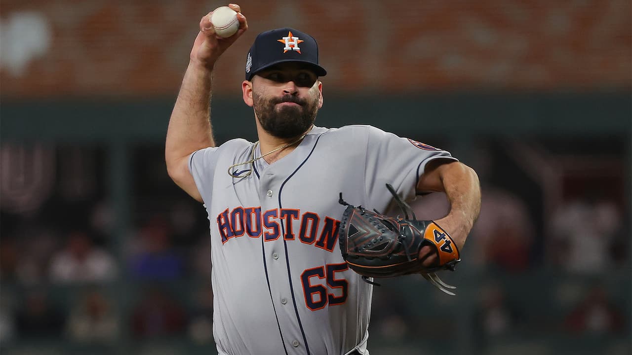 El mexicano José Urquidy fue uno de los lanzadores que jugó en este juego.