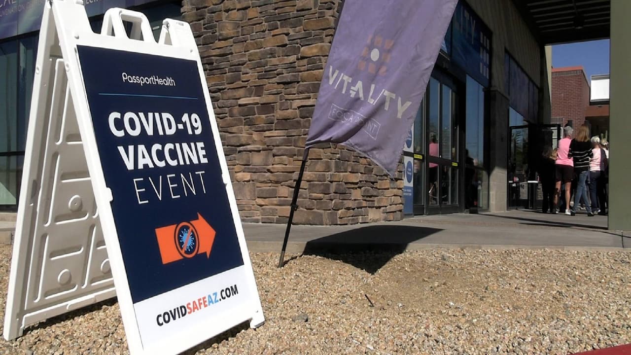  Abren centro de vacunación para mayores de 75 años en Scottsdale, Arizona  