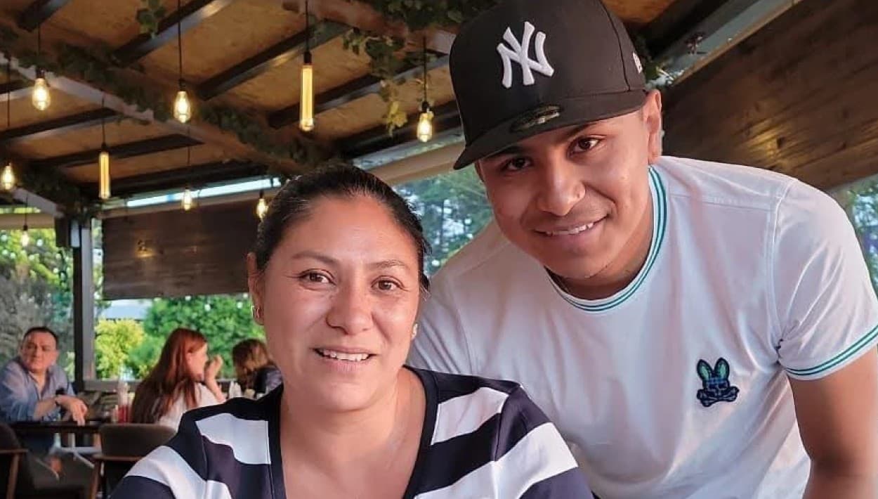 A Edy Fernando Gutiérrez lo describen como 
<b>amante del fútbol</b>, trabajador, 
<b>bromista</b> y sobre todas las cosas, 
<b>buen hijo.</b> Dicen que era él quien mantenía a 
<b>su madre, Sonia Mejía</b>.