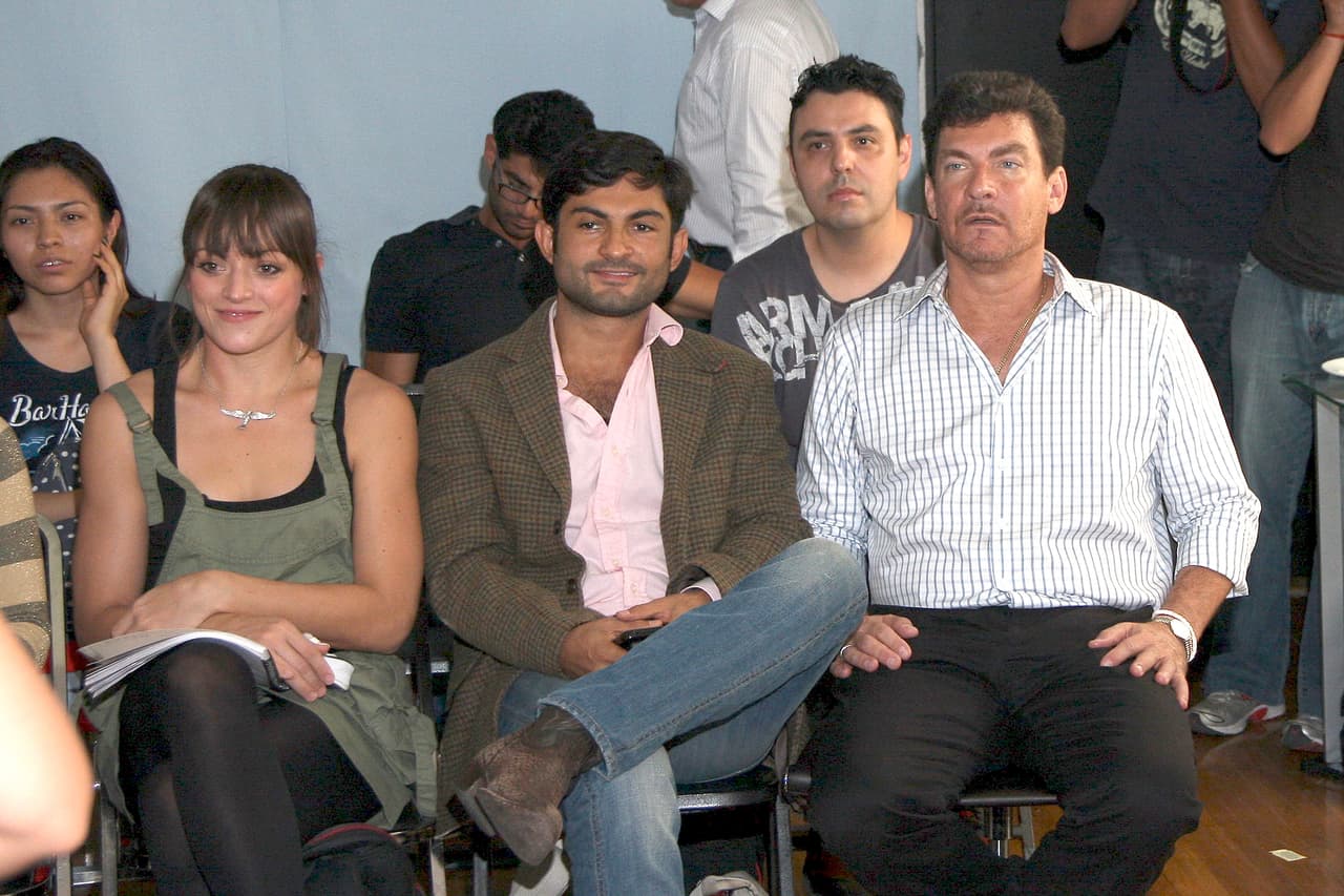 Sin embargo, en 2009 Sebastián decidió retirarse de los reflectores y dedicarse a enseñar actuación a los jóvenes en una escuela que abrió en Miami.