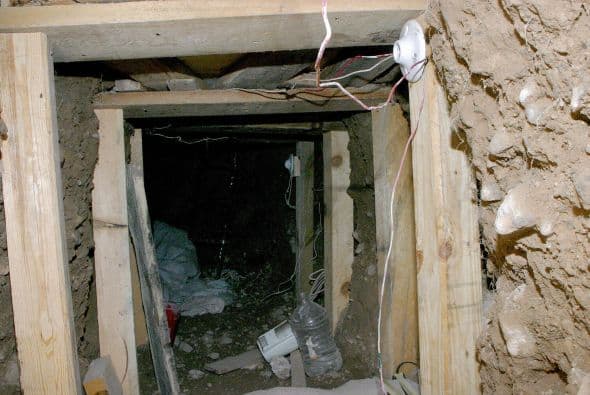 Y es que no es de gratis que los cárteles le disputen al de Juárez esta zona. Es un importante punto para el trasiego de estupefacientes, pues conecta Chihuahua con El Paso, Texas. Sehan hallado muchos narcotúneles que conectan ambos países.