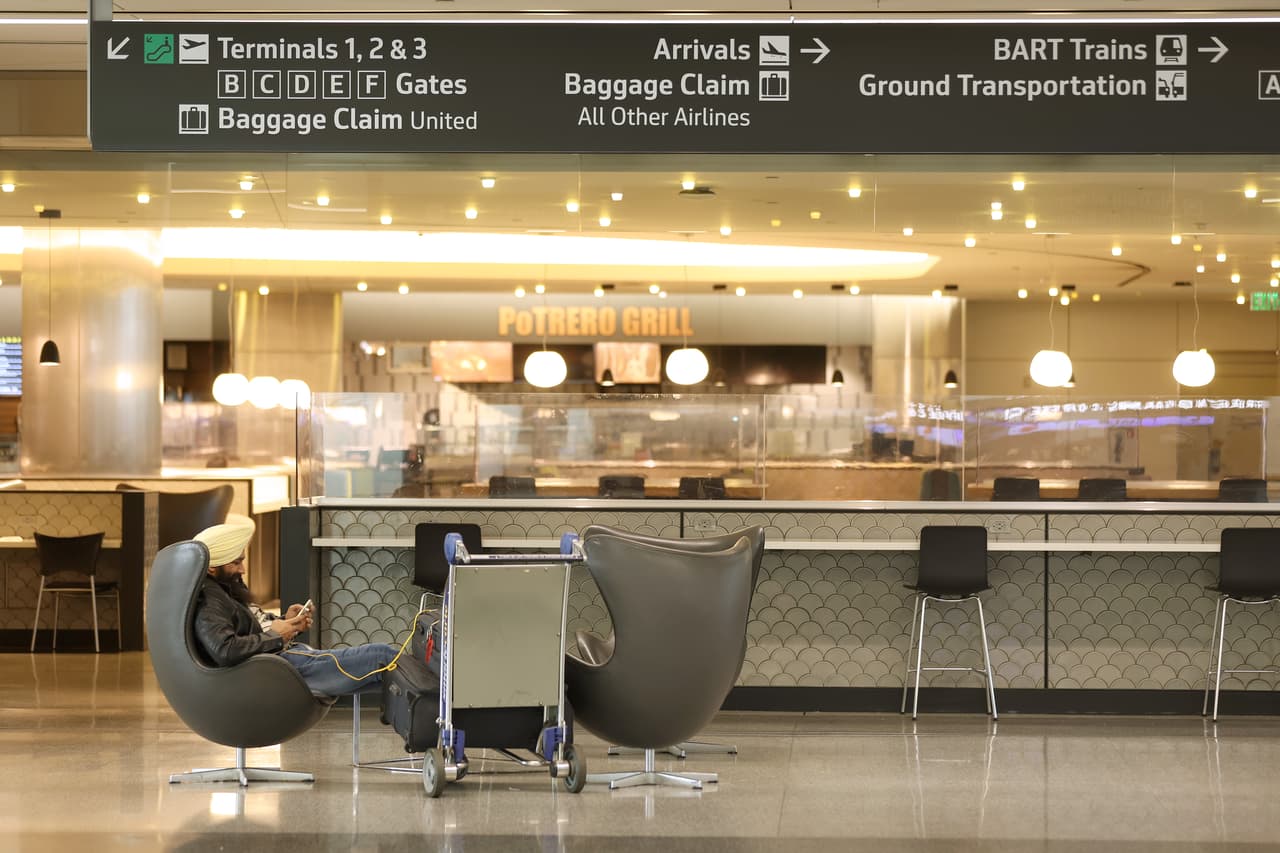 El acuerdo dependerá que los empleados y el sindicato lleguen a un acuerdo con los patrones y funcionarios de la ciudad están interviniendo para que se logre.
<br>