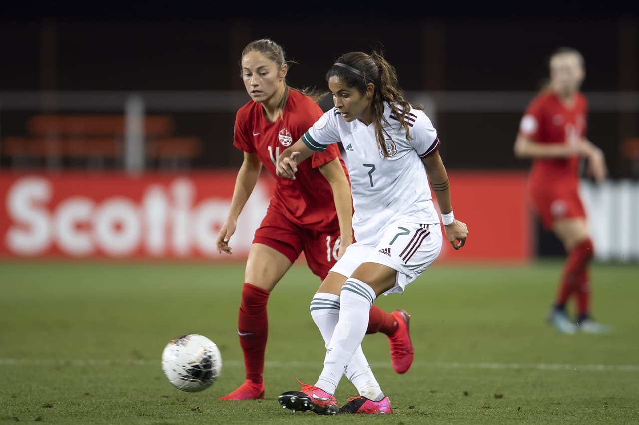 Con goles de Christine Sinclair y Shelina Zardorsky, Canadá le gana a México y asegura el liderato del grupo B.