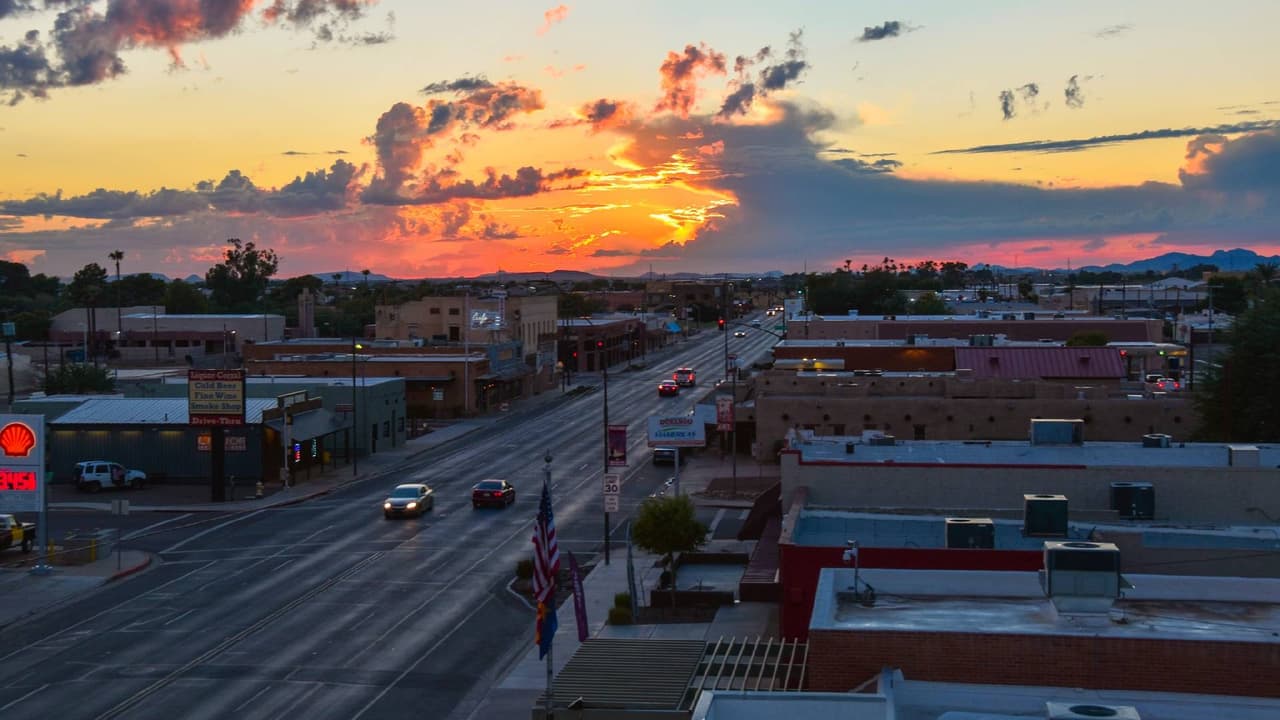<b>5. Buckeye</b>
<br>Se encuentra a 35 millas al oeste de Phoenix y cuenta con alrededor de 91,500 habitantes; el costo promedio de una vivienda aquí es de $ 390,995, mientras que el ingreso promedio de las familias es de $ 79,156 anuales.