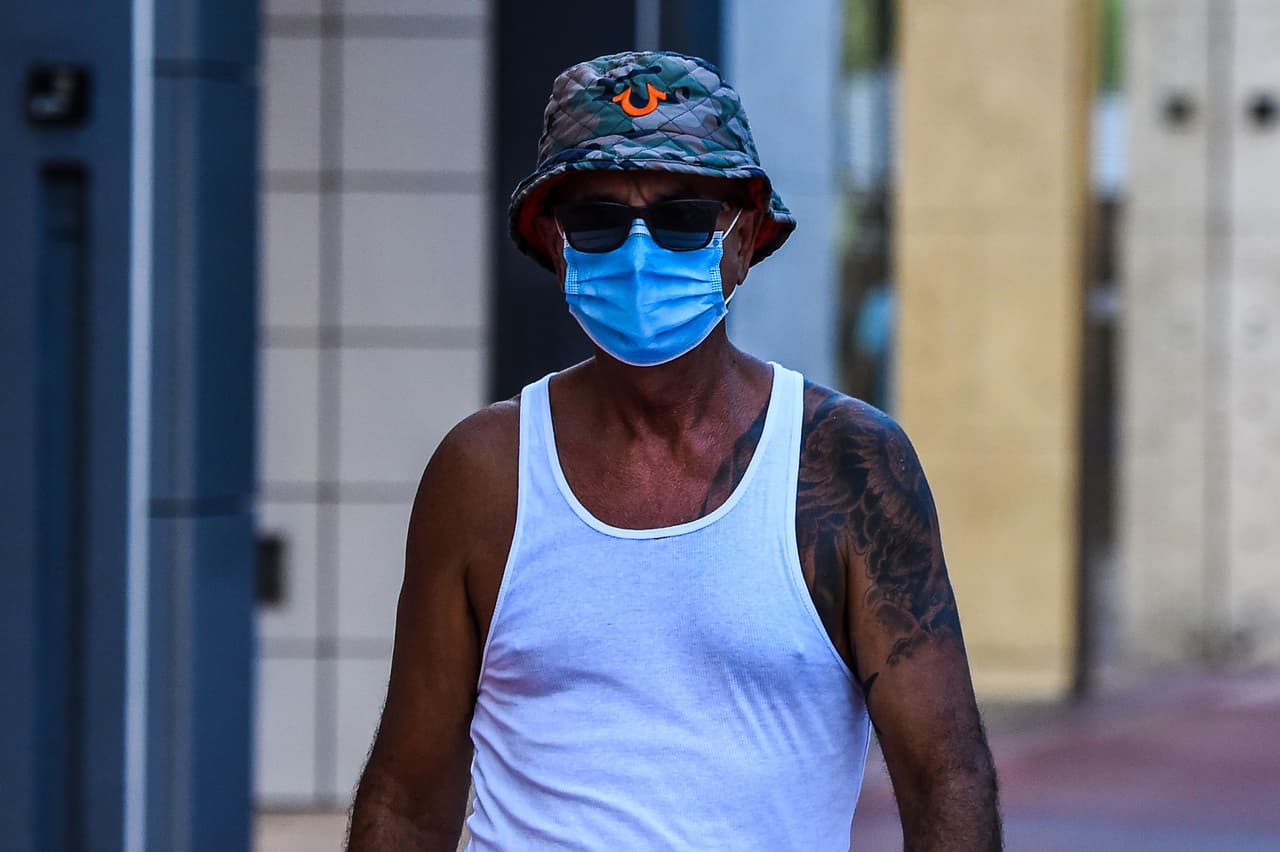 El alcalde había decretado el uso obligatorio de mascarillas, tanto en espacios abiertos como cerrados, el pasado 1 de julio, ante el aumento de casos de coronavirus.