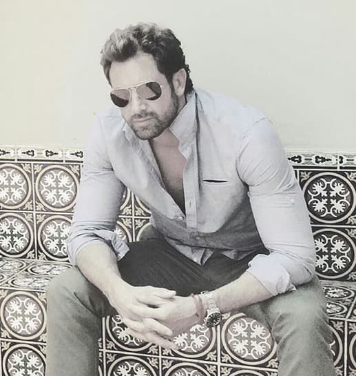 "
<b>Cometí errores, soy ser humano, </b>cometí errores, intenté luchar para salvar mi relación con ella desde hace muchos años, hace mucho que fue (la infidelidad) como a muy principio de mi relación, cometí errores, la verdad es que le echamos muchas ganas los dos", declaró ante las cámaras del programa 'Hoy'.
<br>