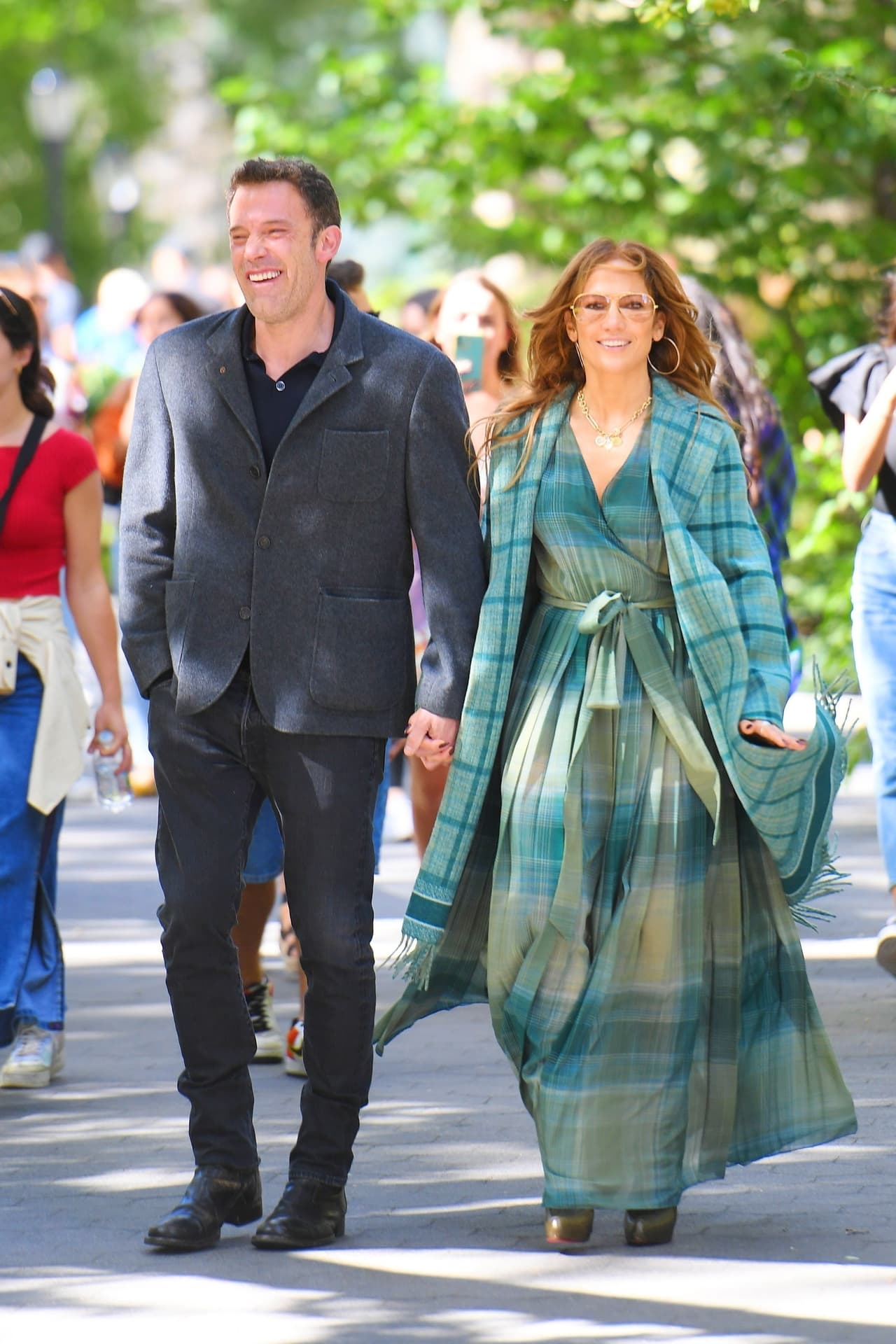 La pareja
<b> <a href="https://www.univision.com/famosos/jennifer-lopez-ben-affleck-venecia-alfombra-roja-fotos" target="_blank">hizo su debut en una alfombra roja</a></b> en el pasado Festival de Cine de Venecia a principios de septiembre para el estreno de la película de Affleck 'The last duel'.
<br>