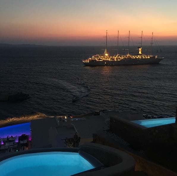 ¡Wow! Hermosísima vista del atardecer desde el hotel.