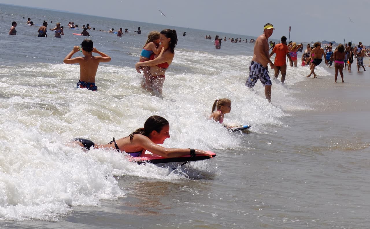 Cada cierto tiempo hay que hidratarse y hacer lo mismo con los niños.