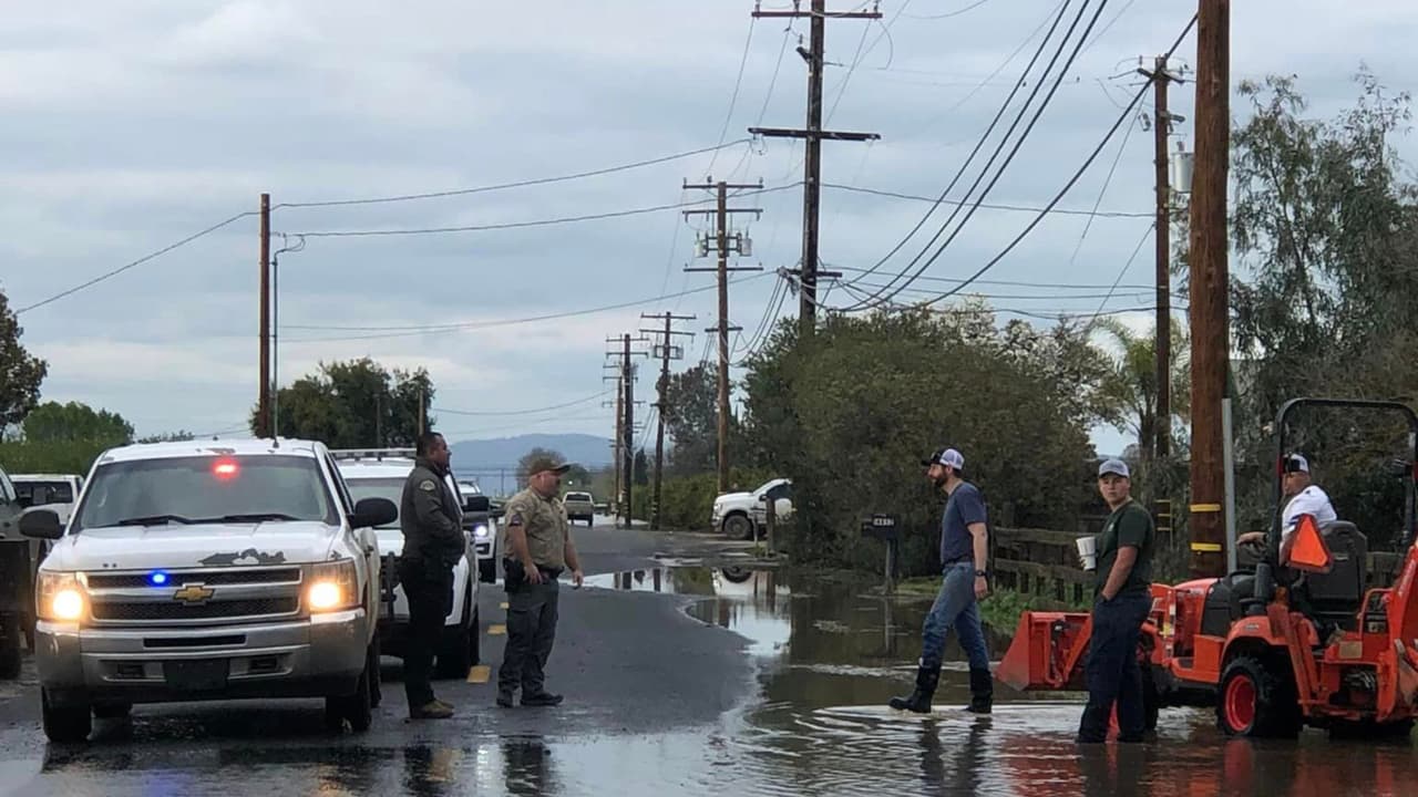 Alguacil emite orden de evacuación urgente para Porterville