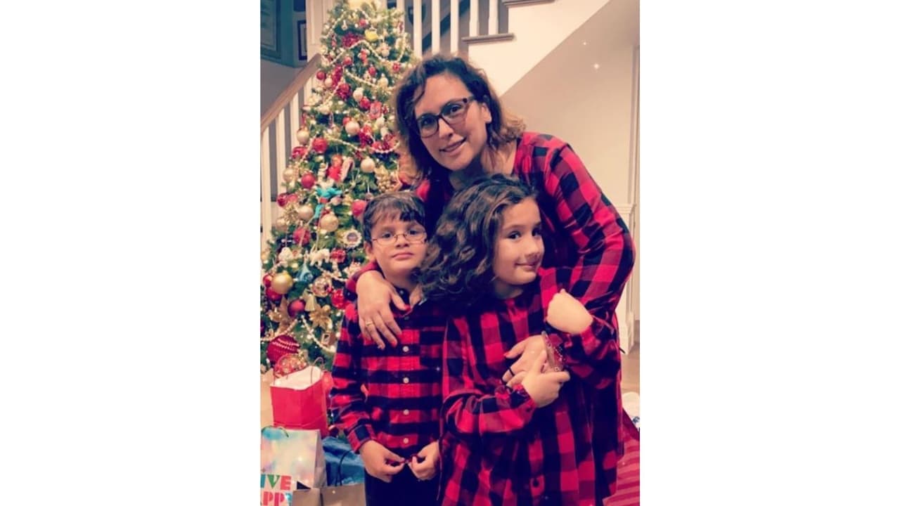 Ángelica Vale y sus hijos