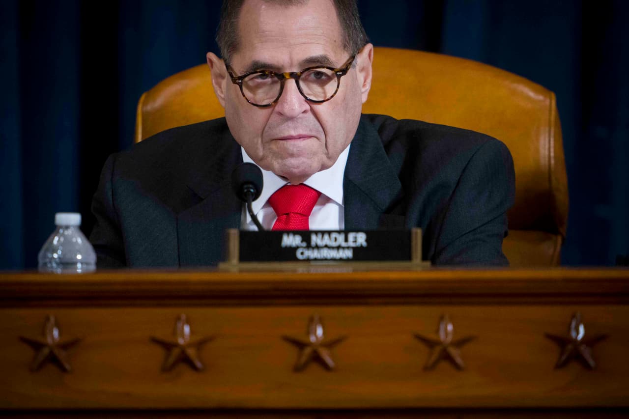 El presidente del Comité Judicial de la Cámara de Representantes, Jerrold Nadler, durante la discusión de los artículos del ‘Impeachment” en diciembre de 2019. Luego de cuatro décadas alrededor del poder Mills ha tenido la oportunidad de cubrir dos veces
<a href="https://www.univision.com/temas/juicio-politico">un evento histórico de este tipo</a>, contra Clinton y contra Trump.