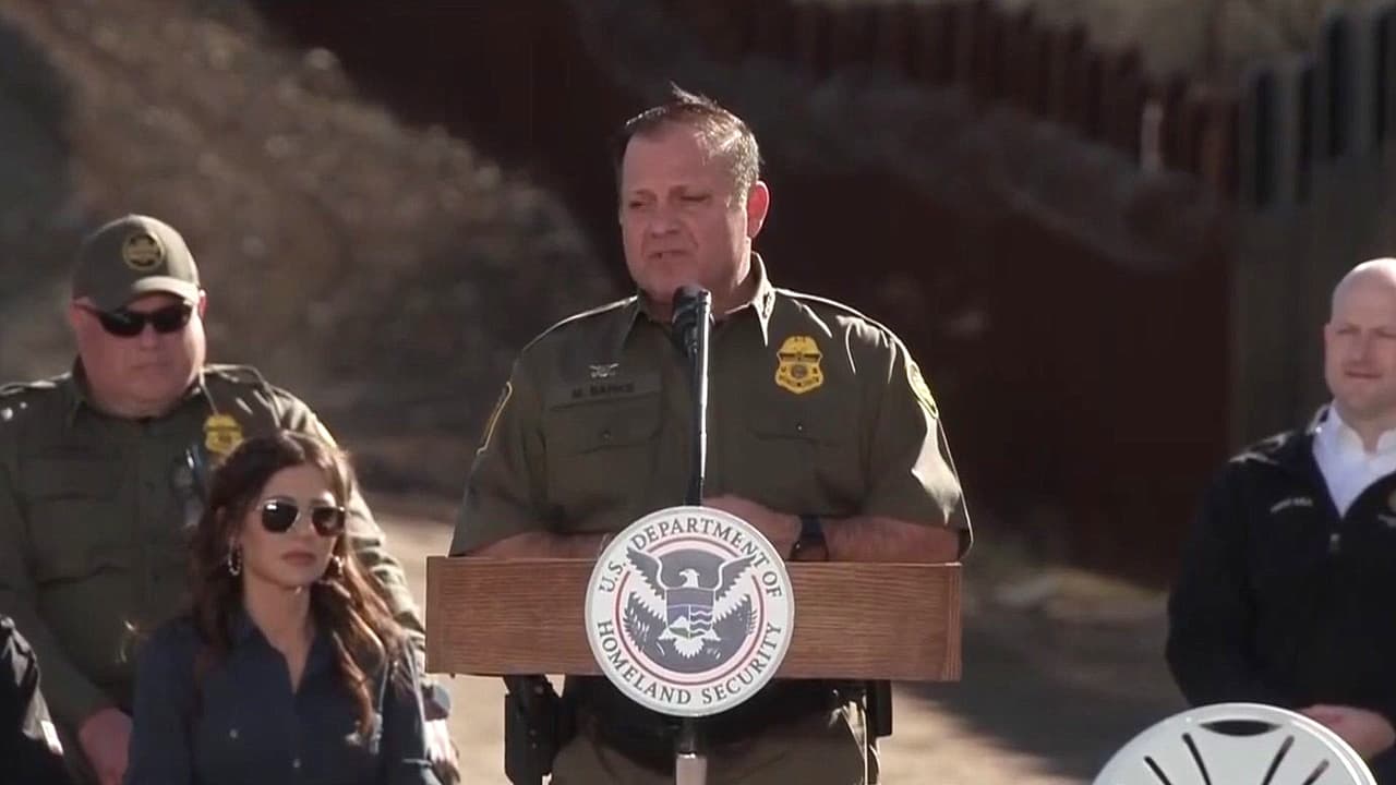 Jefe de la Patrulla Fronteriza confirma expansión del muro y asegura que la frontera está blindada