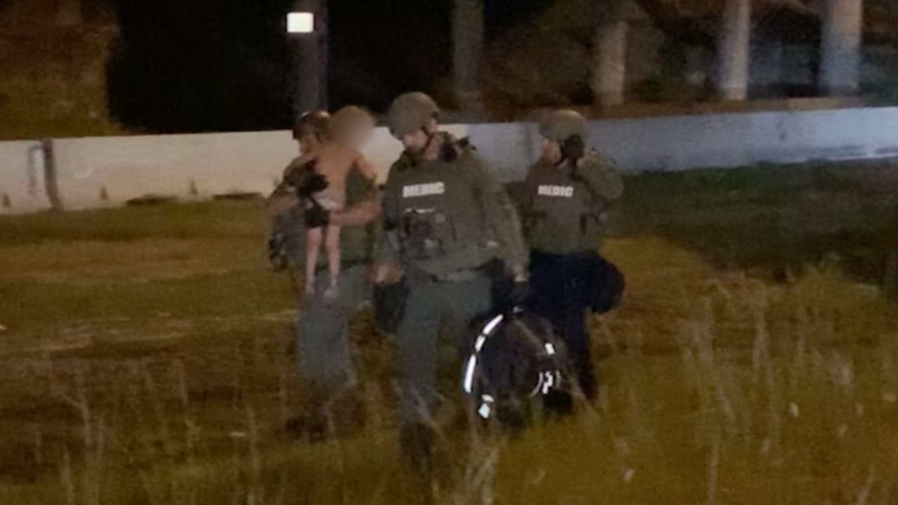 SWAT rescata niño de 3 años secuestrado por un hombre tras disputa doméstica