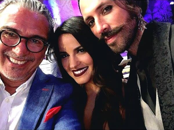 A los eventos que van juntos siempre acaparan las miradas, pues son tan diferntes que tienen el equilibrio perfecto.