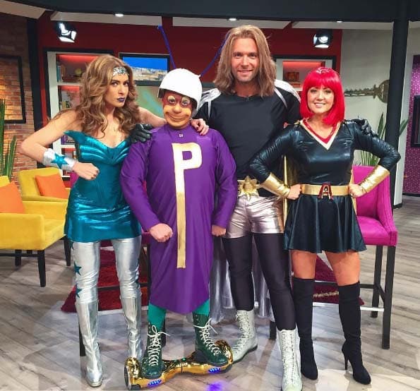 Los superhéores más guapos de la televisión están en HOY. Galilea Montijo y Andrea Legarreta lucen divinas.