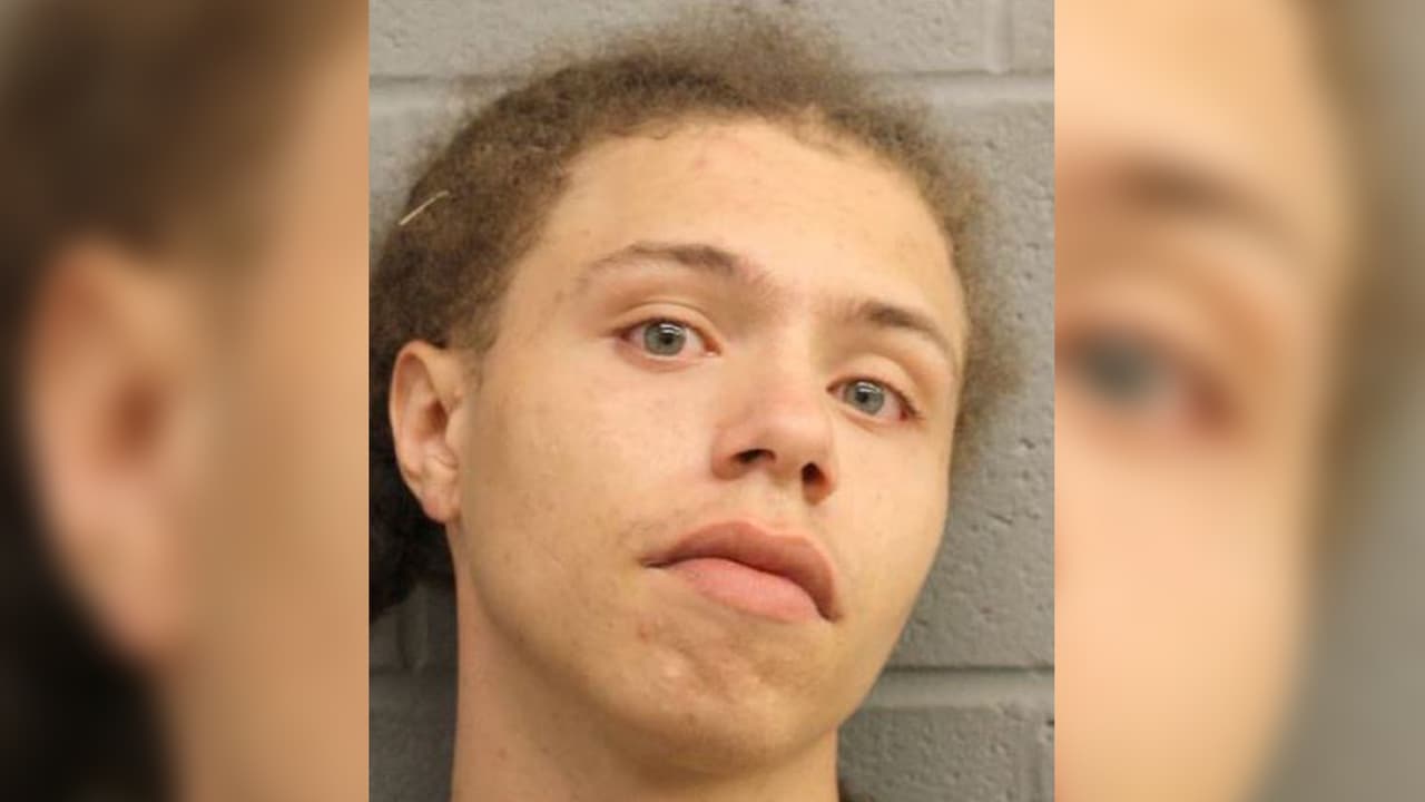 Padre de familia enfrenta cargos por lesiones en contra de sus propios hijos en el condado Harris