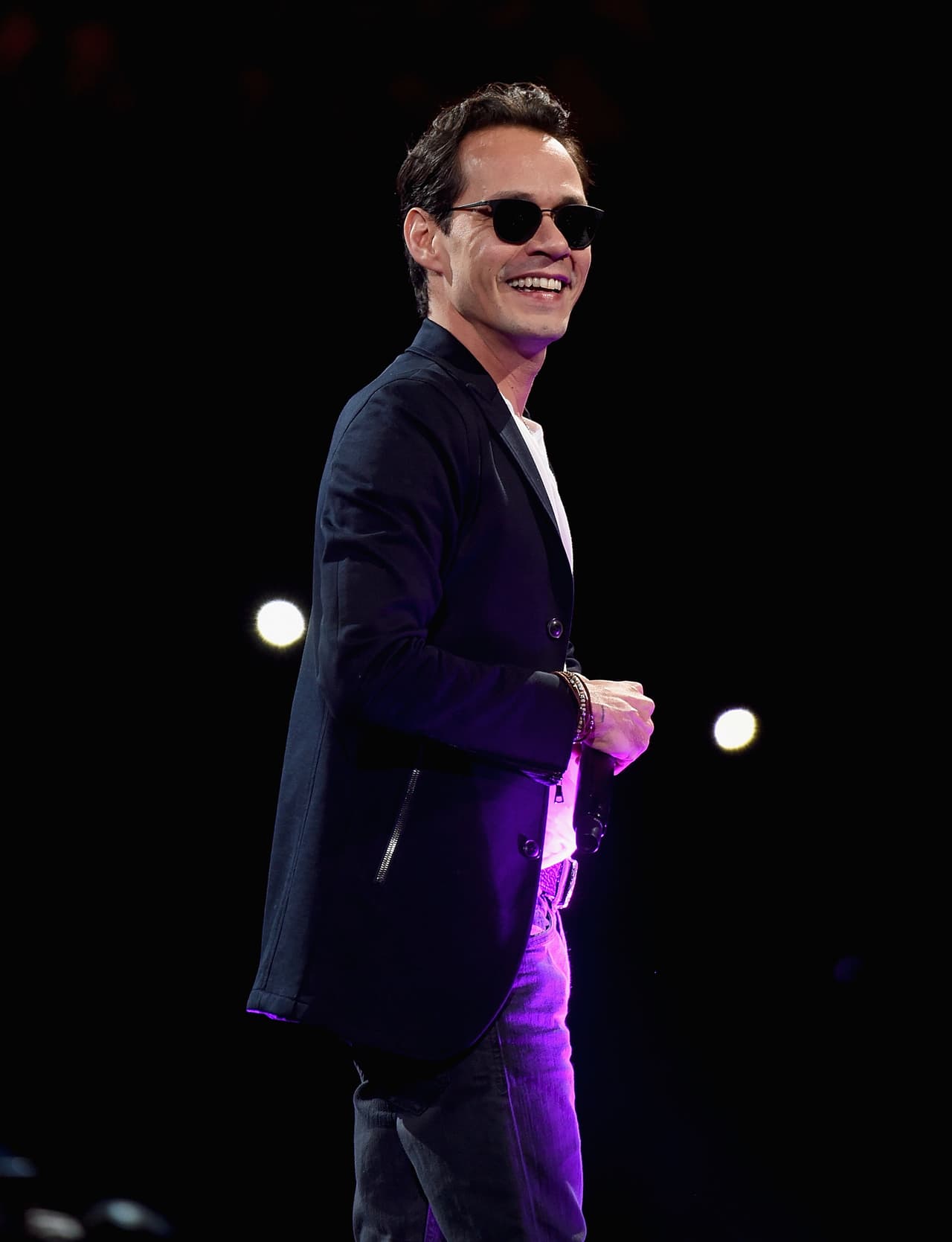 Tomando en cuenta que las sandalias valían $24 mil dólares cuando eran pareja, hoy seguramente han triplicado su valor, y más por el simple hecho de haber sido usadas por JLo.