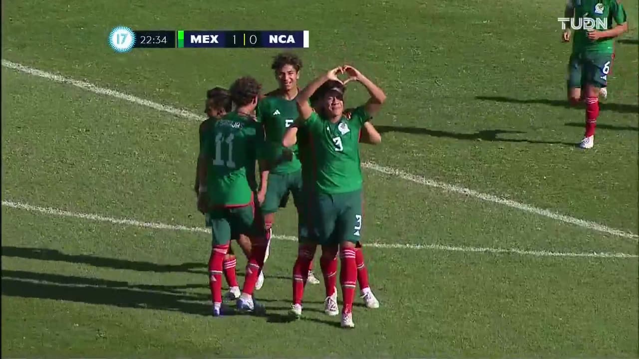 ¡Doblan la ventaja! Kevin García remata con la testa para el 2-0 de México