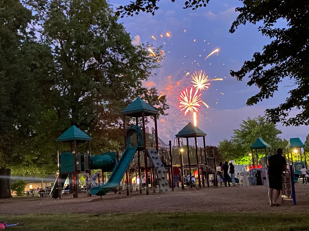 En el caso de las ciudades pequeñas, 
<b><a href="https://goo.gl/maps/9F27WrNGarj3gFqz5">Hampden Township</a></b> es la más segura de Pensilvania, ya que aquí cada habitante sólo pierde unos 69 dólares debido a la criminalidad.