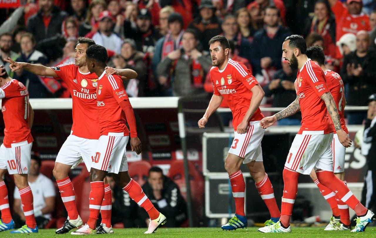 Benfica 2-1 Setúbal: Benfica remonta y da otro paso rumbo al título 