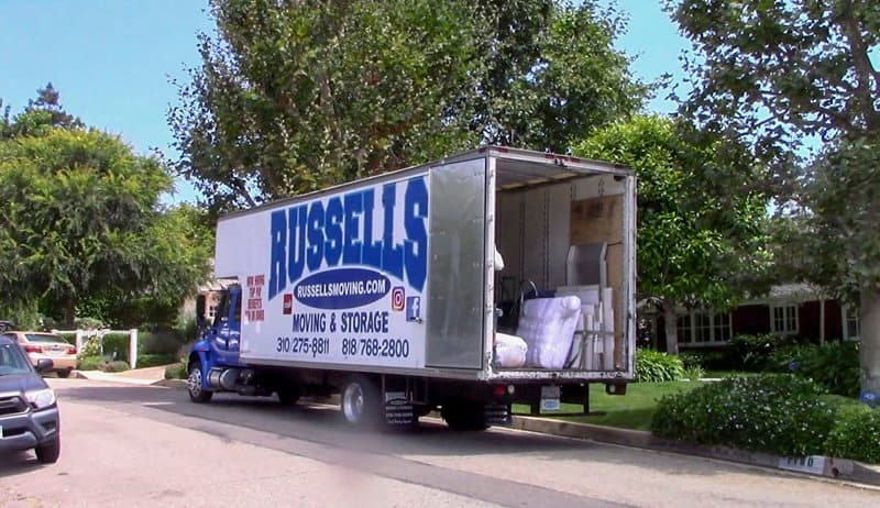 Y todo parece ir a paso acelerado, pues este lunes 11 de julio se registró movimiento en la que aún es la casa de Ben Affleck en Los Ángeles.
<br>