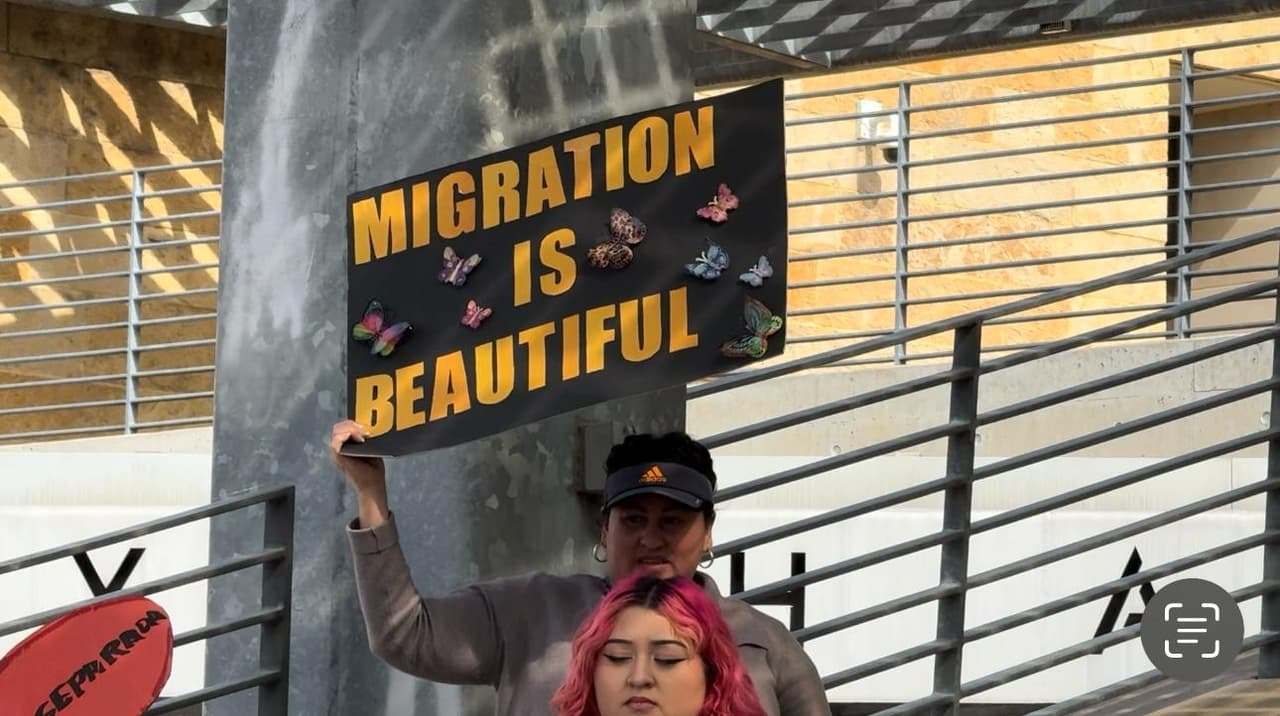 Una de las actividades de la protesta
<b>fue hacer representaciones artísticas sobre cómo viven las familias inmigrantes en Texas</b>, para evitar la estigmatización.