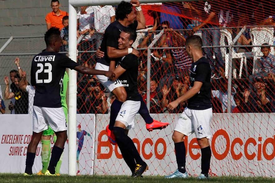 Honduras Progreso sigue en la cima del fútbol catracho