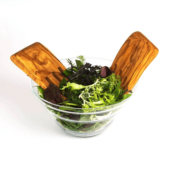 Las 'garras' para servir ensalada son un reemplazo práctico del combo clásico, tenedor y cuchara. Su diseño es ideal para servir lechugas de hojas enteras sin romperlas. Este modelo de Conasi está hecho con madera de olivo. |De venta en: 
<b><a href=".http://www.williams-sonoma.com/">WIlliam Sonoma</a></b> $39
<br>
<br>