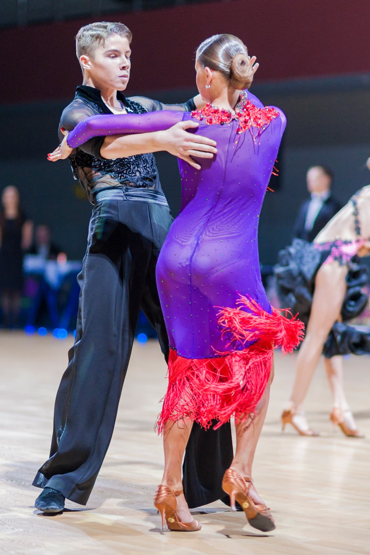 El baile más largo de ‘cha cha cha’. Involucró 3, 379 participantes, entre estudiantes, padres de familias y vecinos, aunque algunos fueron descalificados por no seguir los pasos de la coreografía.