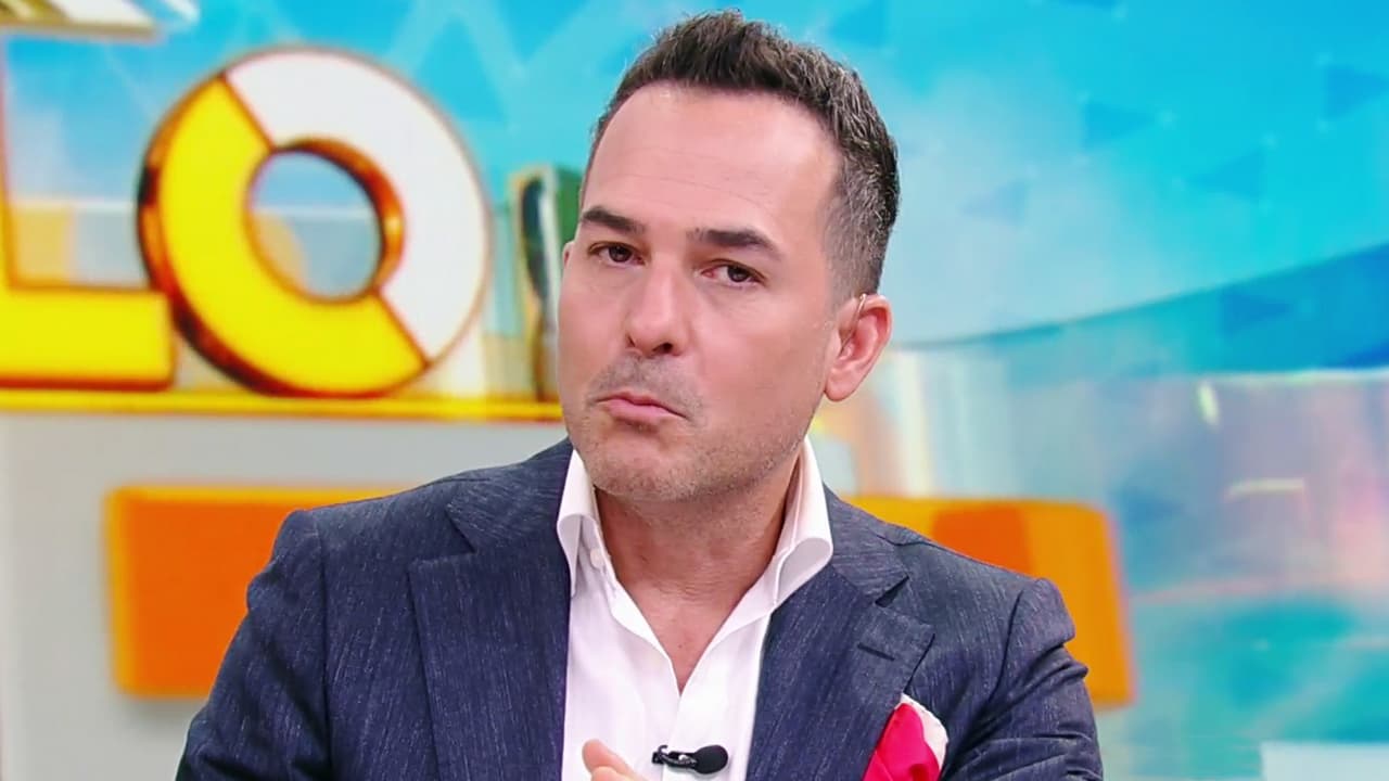 Por su parte, Carlitos habló de la confusión que causa una pareja cuando le pide al hombre ser fuerte y también sensible.“Yo creo que los seis queremos darle gusto a nuestra pareja cuando nos pide ser fuerte y sensible a la vez, es cuando uno se confunde y dice: ¿soy fuerte o sensible?, ¿lloro o lo sostengo?”.
<br>