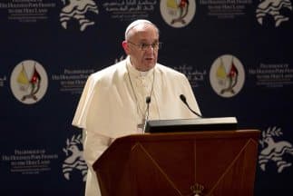 El Papa Francisco pronuncia un discurso en el Palacio Real de Ammán, en Jordania.