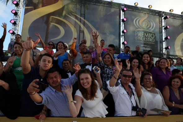 Y, ¿quién los puede culpar? Con tantas estrellas famosas, es difícil permanecer serios.