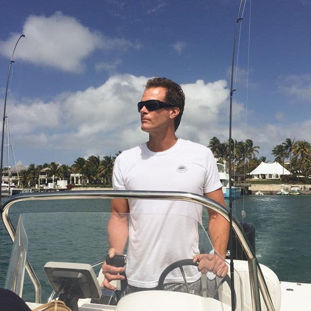 Y no está sola, su esposo Rande Gerbe también disfruta a su lado.