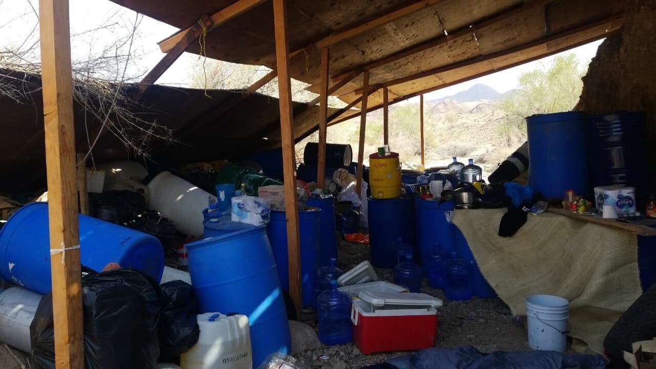 Este era el laboratorio de producción de drogas más grande que han desmantelado las autoridades de Baja California (México) en años recientes y pertenecía al Cartel de Sinaloa.