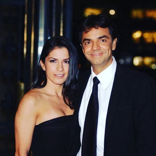 Durante la plática, Alessandra reconoció que recuperó el espíritu navideño cuando conoció a Eugenio Derbez y comenzaron a tener una relación. “Él me empezó a contagiar de su entusiasmo y fui como recuperando ese amor la navidad y esa ilusión...". 
<br>