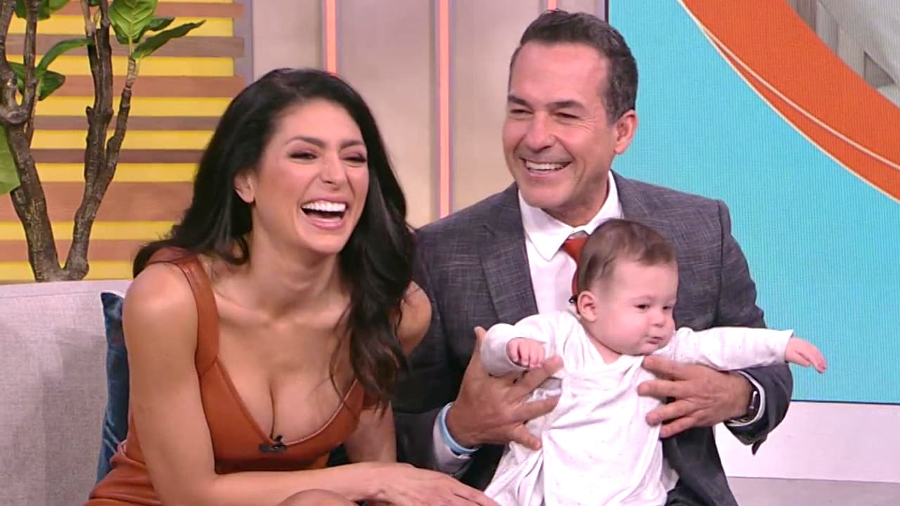 La primera vez de baby León en TV: Carlos Calderón se emocionó al recibir a su familia en Despierta América