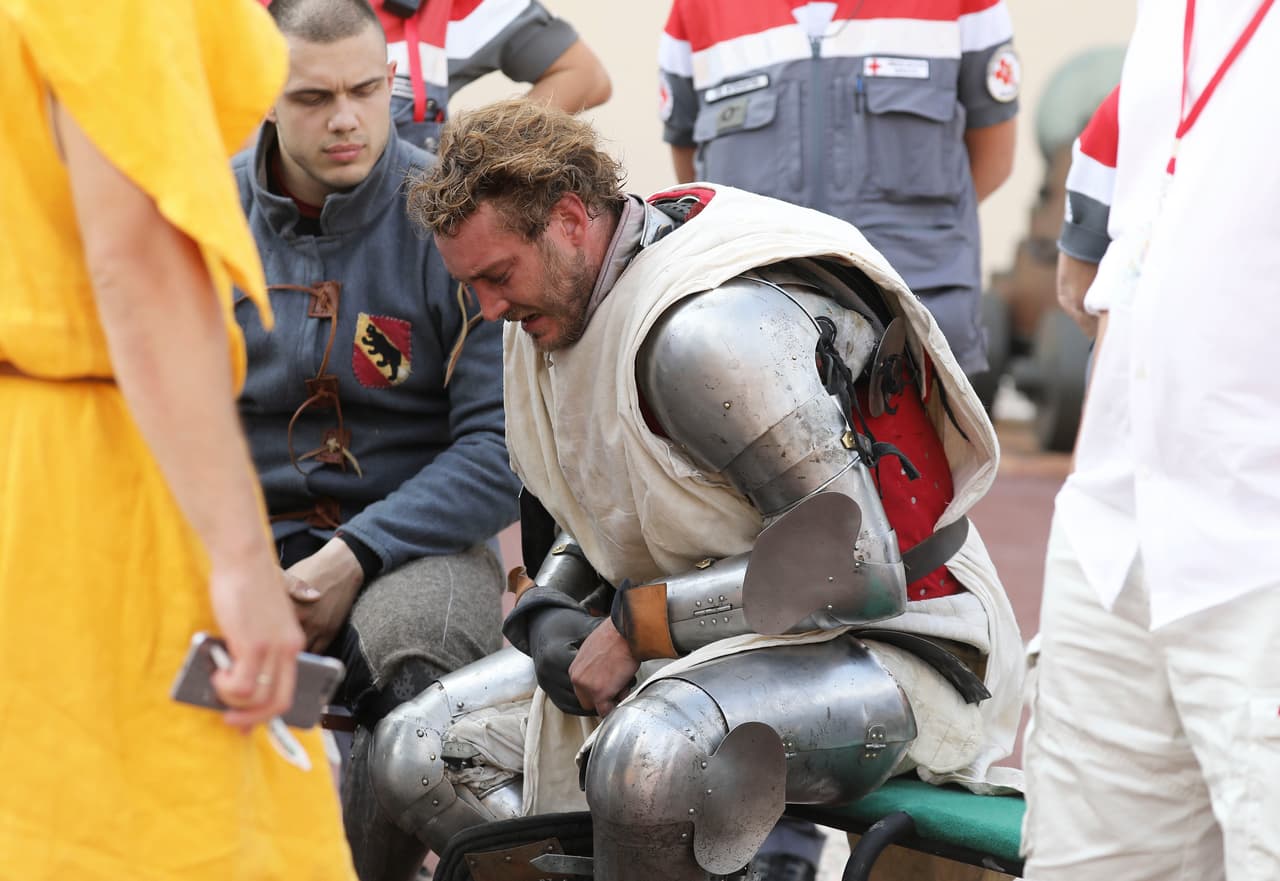 El hijo del difunto empresario italiano 
<b>Stefano Casiraghi</b> se convirtió en 
<b><a href="https://elpais.com/elpais/2018/05/22/gente/1527005642_204008.html">papá por segunda vez</a></b> el pasado 21 de mayo junto a la periodista italiana con quien se casó el 25 de julio de 2015.