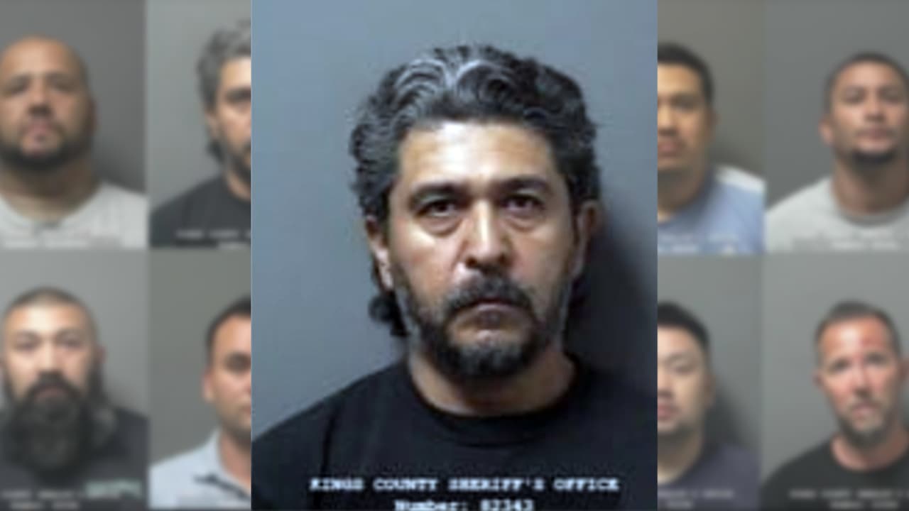 <b>Los arrestados durante el operativo incluyeron:</b>
<br>Alberto G. Martinez, 34, de Yettem
<br>Chris Raymond Brown, 40, de Hanford
<br>David Spry Burks, 20, de Hanford
<br>